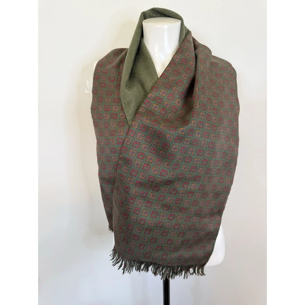 Vtg Scarf Two Sided Reversible Silk Wool Green Paisley Fringe Unisex 50